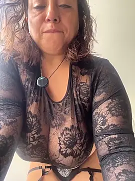 MrsFoucher online show from December 2025 12:59:02 PM