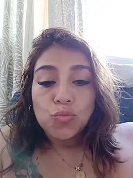 MrsFoucher online show from May 2026 09:40:02 PM