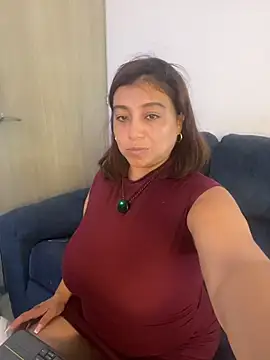 MrsFoucher online show from November 2025 01:22:02 PM