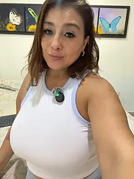 MrsFoucher online show from October 2025 08:08:02 PM