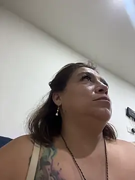 MrsFoucher online show from November 2025 02:40:02 AM