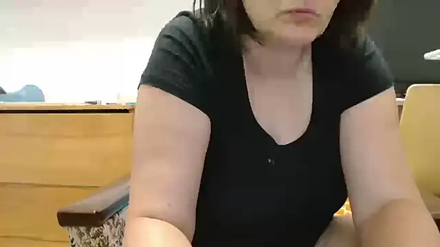 Lucinka1 online show from July 2026 10:27:02 PM