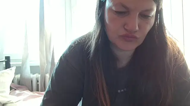 Snapshot of Lucinka1 chatting on May 2026 07:15:02 AM Lucinka1 online show from May 2026 07:15:02 AM