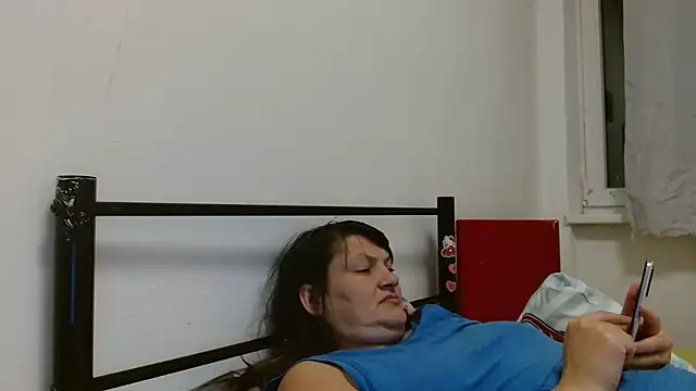 Snapshot of Lucinka1 chatting on October 2025 08:43:01 PM Lucinka1 online show from October 2025 08:43:01 PM