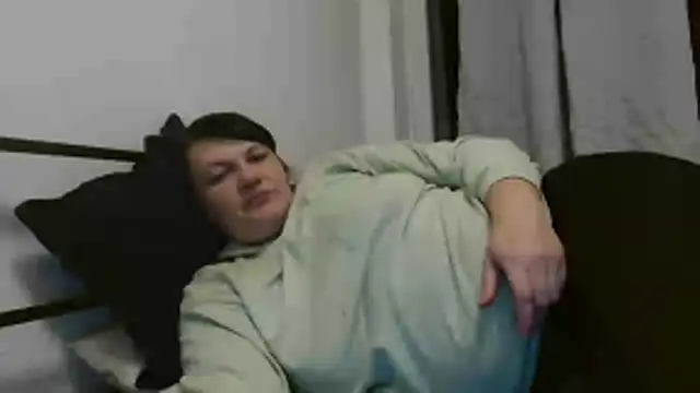 Snapshot of Lucinka1 chatting on November 2025 03:23:02 PM Lucinka1 online show from November 2025 03:23:02 PM