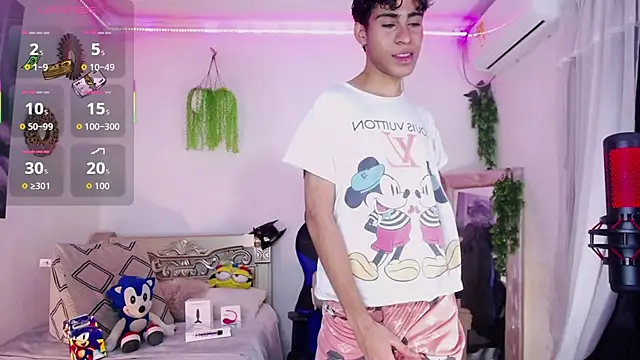 huge armound online show from April 2026 03:42:01 AM