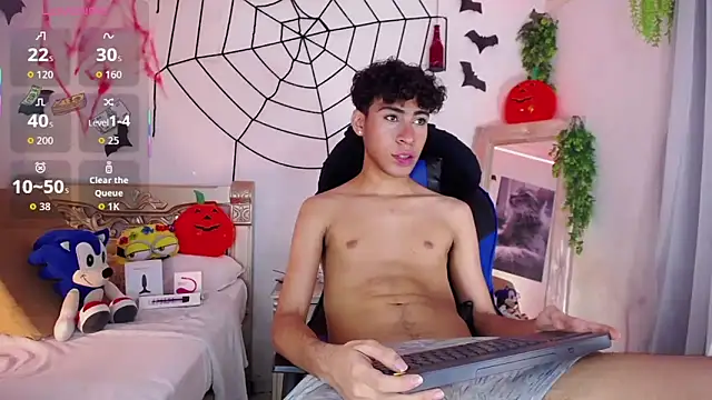 Snapshot of huge_armound chatting on October 2025 07:07:01 AM huge armound online show from October 2025 07:07:01 AM