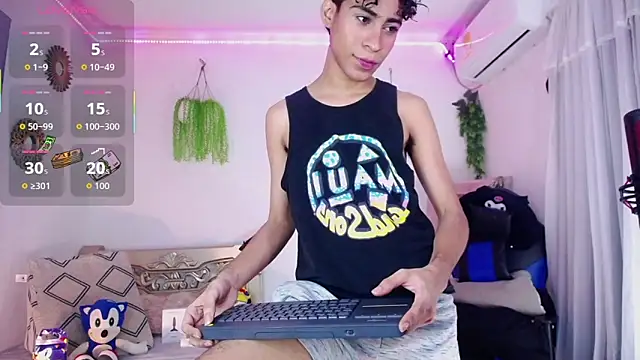 huge armound online show from April 2026 04:47:02 AM