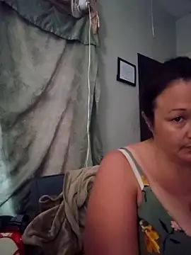 Snapshot of sweetkitty111 chatting on April 2026 11:07:02 PM sweetkitty111 online show from April 2026 11:07:02 PM