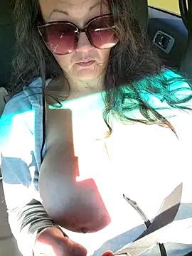 sweetkitty111 online show from November 2025 05:06:01 PM