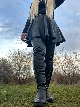 Marina- online show from November 2025 01:49:02 PM