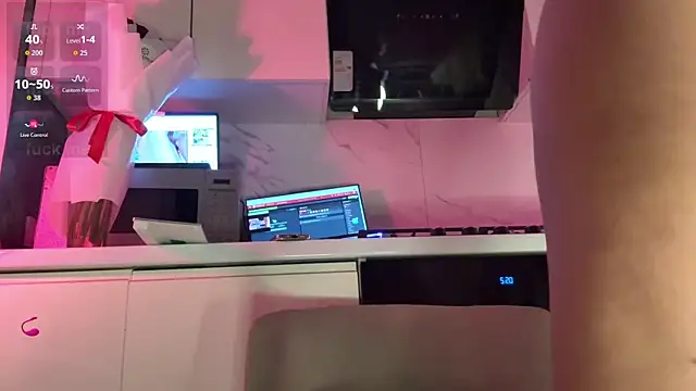 Marina- online show from November 2025 07:07:01 PM