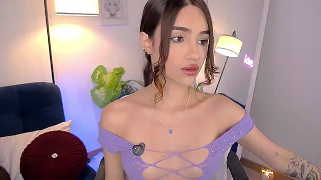 AllieEvans online show from April 2026 10:11:02 PM