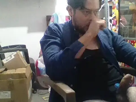 Snapshot of simpatico1000 chatting on January 2025 11:58:02 PM simpatico1000 online show from January 2025 11:58:02 PM