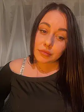 Snapshot of DaisyStreet chatting on February 2026 08:17:02 PM DaisyStreet online show from February 2026 08:17:02 PM