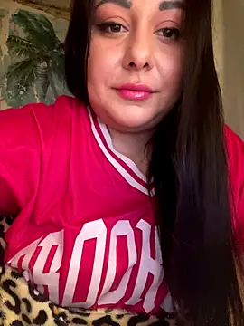 Snapshot of DaisyStreet chatting on December 2025 03:05:02 PM DaisyStreet online show from December 2025 03:05:02 PM