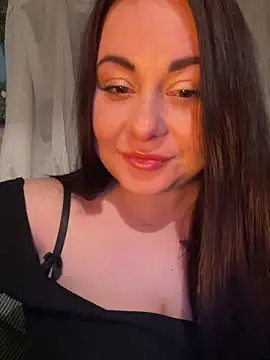 DaisyStreet online show from April 2026 07:07:02 PM