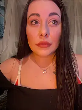 Snapshot of DaisyStreet chatting on February 2026 05:35:01 PM DaisyStreet online show from February 2026 05:35:01 PM