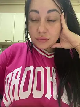 DaisyStreet online show from October 2025 09:27:01 PM