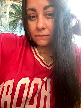 DaisyStreet online show from November 2025 10:52:02 AM