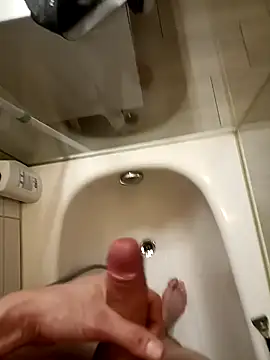 victortt online show from November 2025 06:07:02 PM