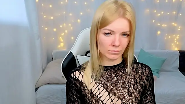 Lily Daviss online show from April 2026 03:24:01 AM