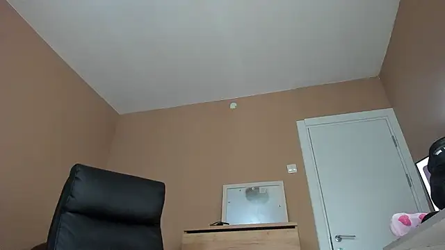 KaylaLaine online show from January 2026 06:50:01 AM