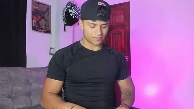 Dominic Biker   online show from April 2026 05:58:02 AM