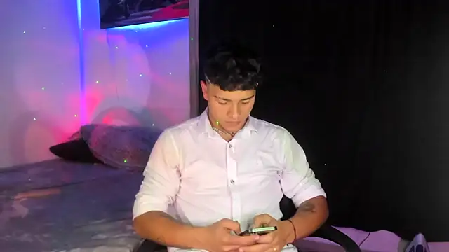 Dominic Biker   online show from December 2024 04:04:02 AM