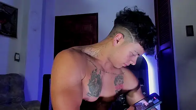 Dominic Biker   online show from May 2026 02:33:02 AM
