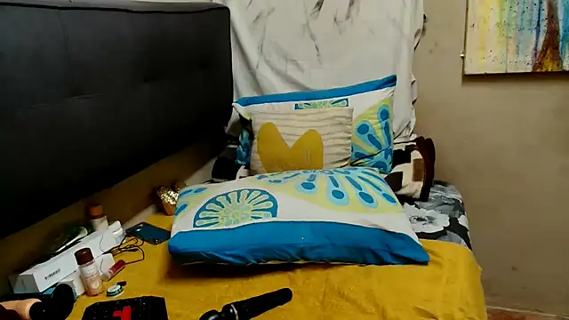 Snapshot of Brunettedevon33 chatting on September 2025 09:12:02 AM Brunettedevon33 online show from September 2025 09:12:02 AM