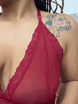 Snapshot of Hannagarces chatting on March 2026 11:33:02 AM Hannagarces online show from March 2026 11:33:02 AM