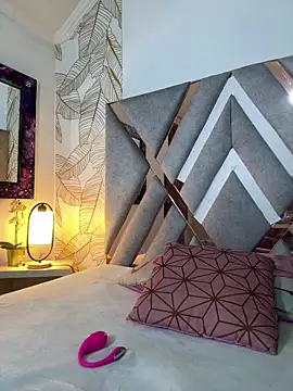 Snapshot of Hannagarces chatting on March 2026 11:22:02 AM Hannagarces online show from March 2026 11:22:02 AM