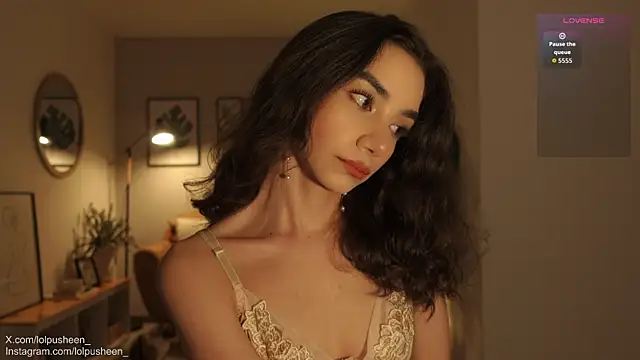 JulietteDee online show from November 2025 10:32:02 PM