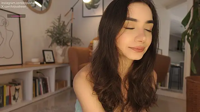 JulietteDee online show from April 2026 09:09:02 PM