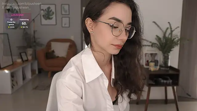 JulietteDee online show from June 2026 09:45:02 PM