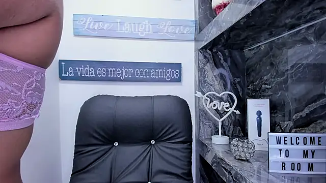 miss danika online show from February 2026 11:01:01 AM