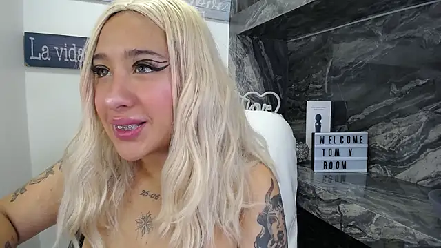 Snapshot of miss_danika chatting on October 2025 11:11:02 AM miss danika online show from October 2025 11:11:02 AM