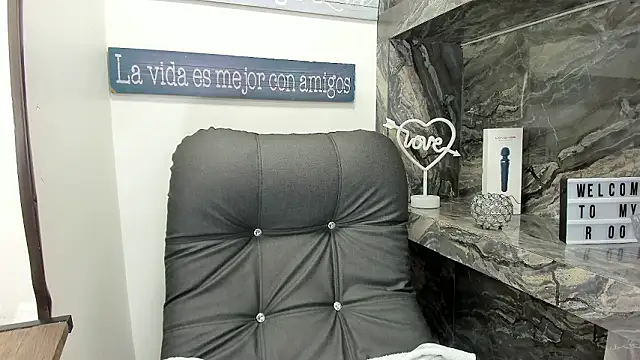 miss danika online show from March 2026 11:03:01 AM