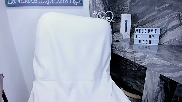 miss danika online show from January 2026 11:04:02 AM