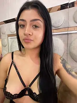 lucianaroy online show from March 2025 01:22:01 AM