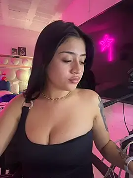 lucianaroy online show from June 2026 03:15:01 AM
