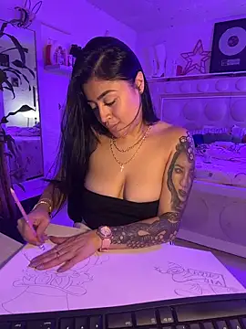 lucianaroy online show from April 2026 05:53:02 AM