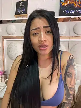 lucianaroy online show from January 2025 02:48:01 AM