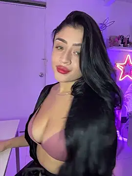 lucianaroy online show from December 2025 01:19:01 AM