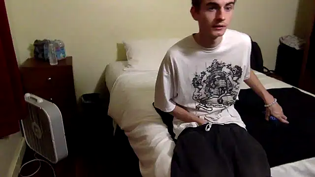 Snapshot of spicylaboi chatting on November 2025 10:59:02 AM spicylaboi online show from November 2025 10:59:02 AM