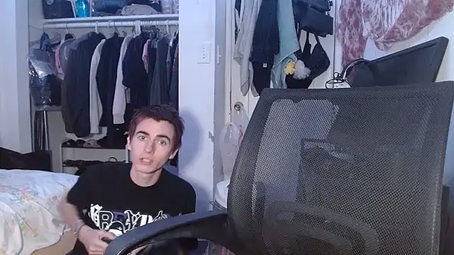 Snapshot of spicylaboi chatting on December 2024 04:29:02 PM spicylaboi online show from December 2024 04:29:02 PM