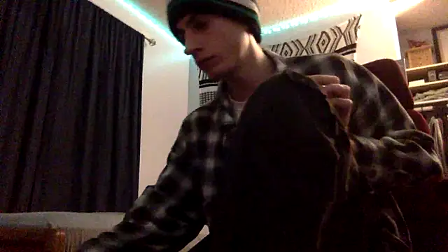 Snapshot of spicylaboi chatting on November 2025 02:33:01 AM spicylaboi online show from November 2025 02:33:01 AM