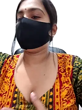 Snapshot of Ritusri_Dotta chatting on October 2025 06:10:01 PM Ritusri Dotta online show from October 2025 06:10:01 PM