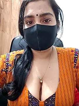 Snapshot of Ritusri_Dotta chatting on February 2025 06:57:02 PM Ritusri Dotta online show from February 2025 06:57:02 PM